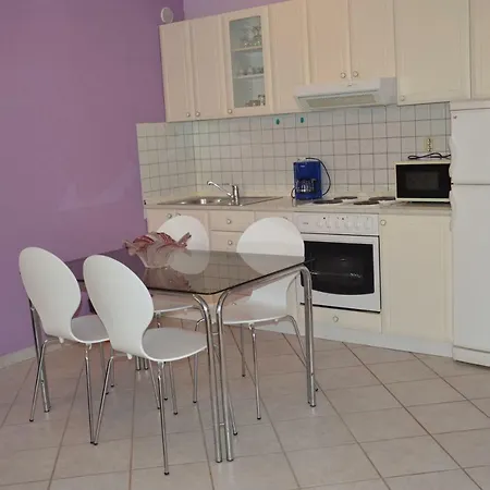Nely Apartment
